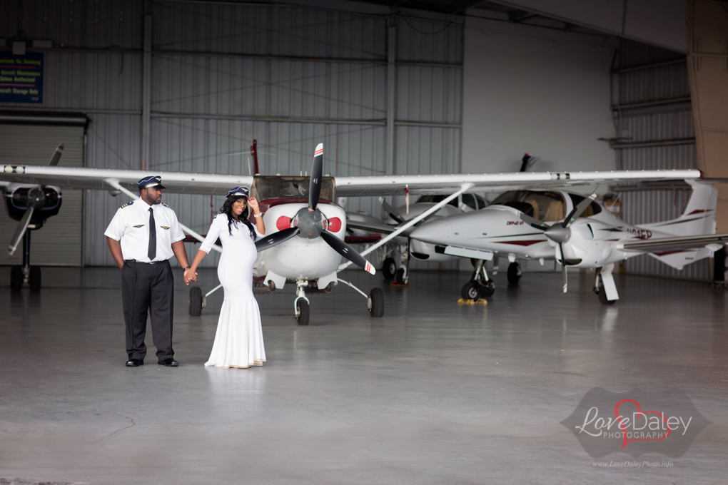 fortlauderdalejetcafeexecutivejetsmaternityphotoshoot.jpg