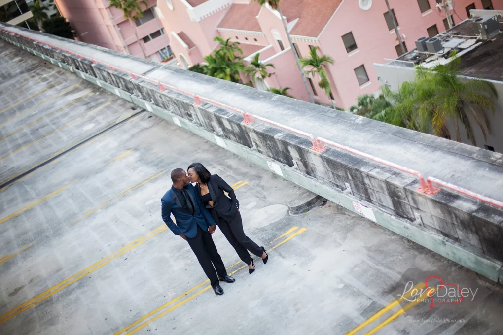 40Fortlauderdalelasolasengagementshoot.jpg