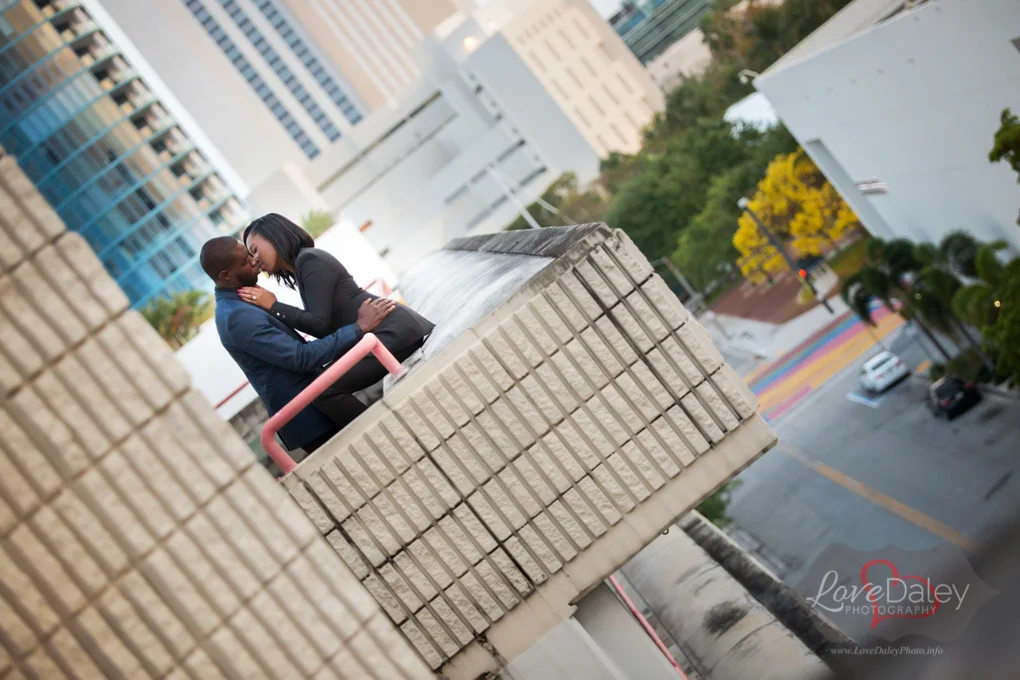 49Fortlauderdalelasolasengagementshoot.jpg