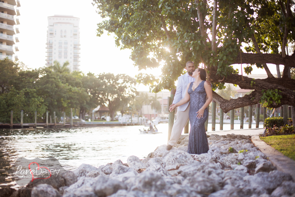 fortlauderdalelasolasengagementphotoshoot08.jpg