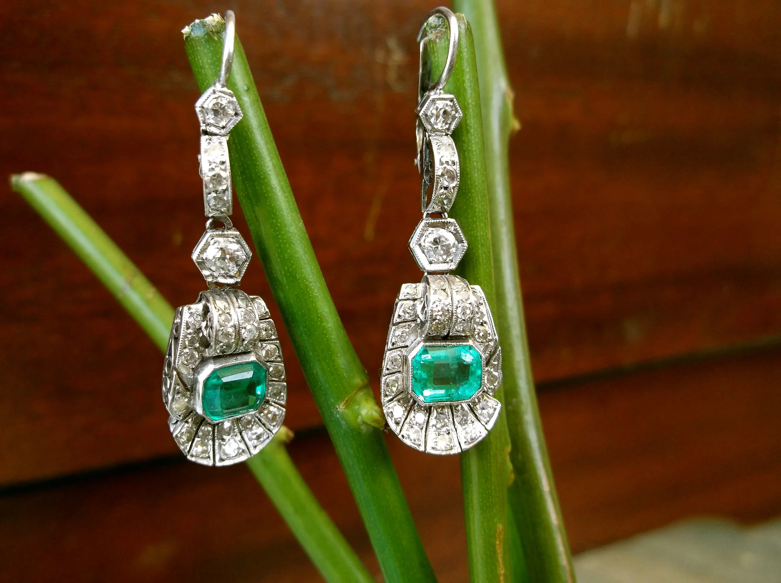 Art Deco emerald and diamond earrings set in platinum. 