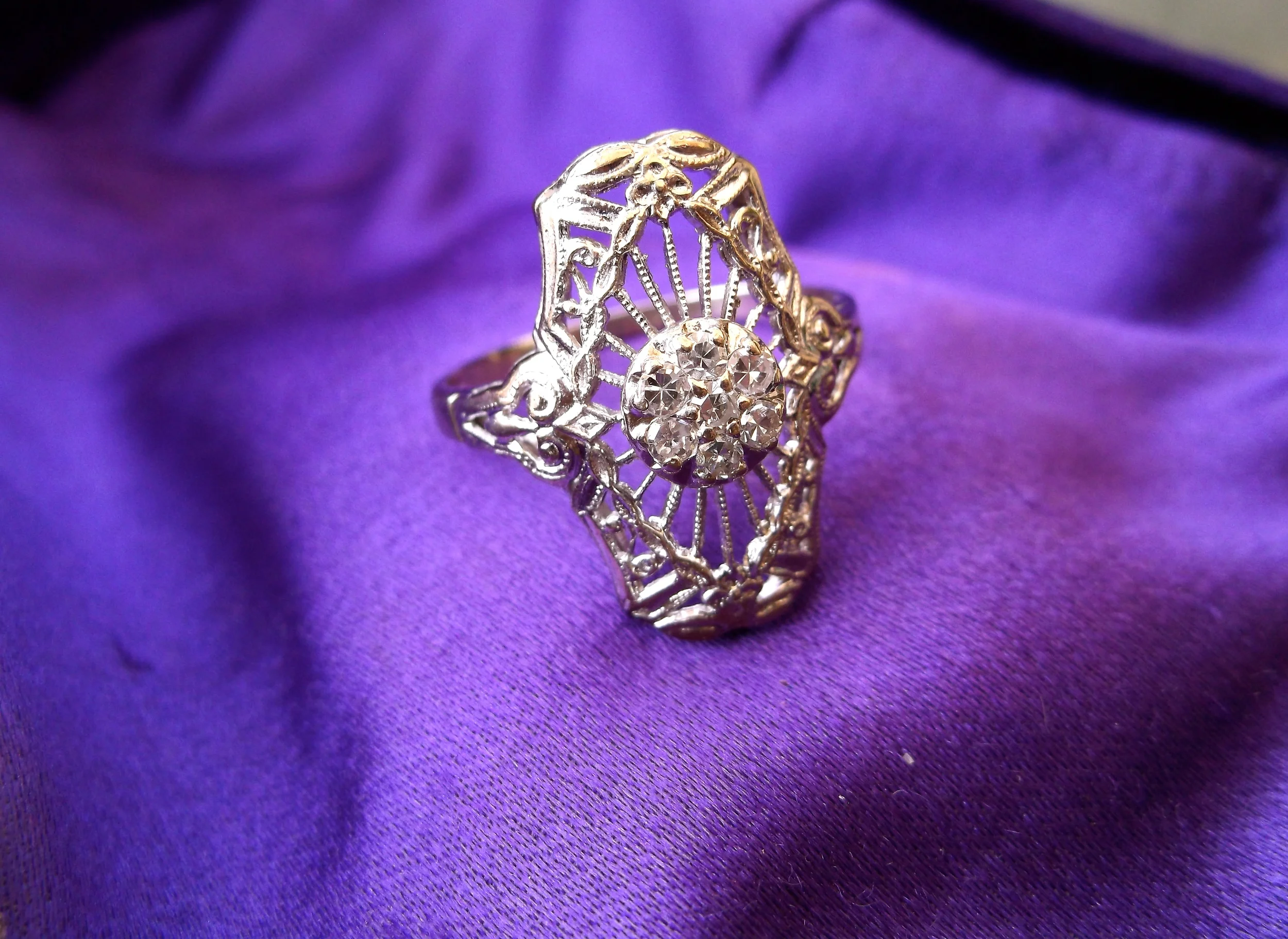 SOLD - Intricate Art Deco diamond cluster ring set in white gold. 