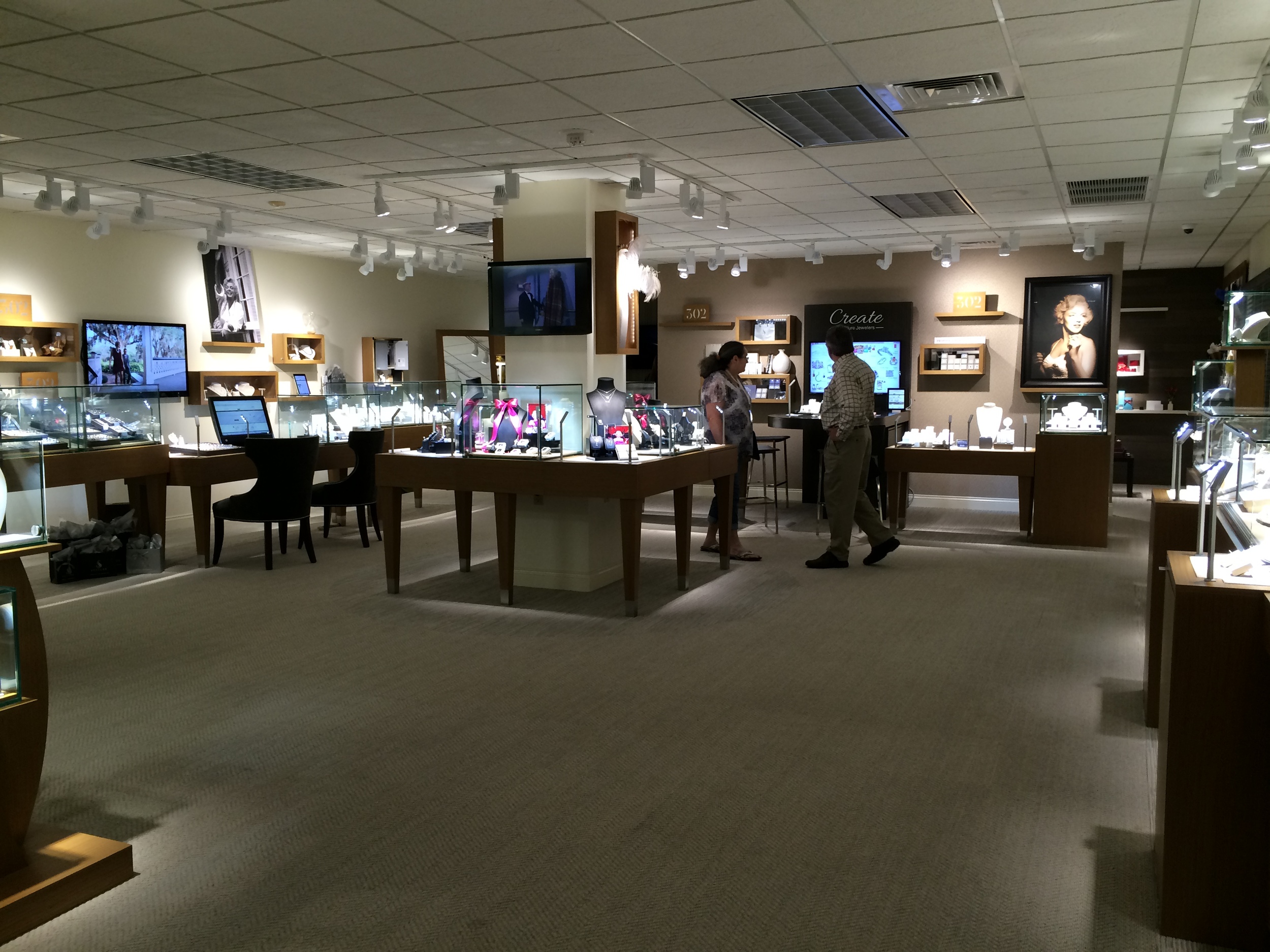 Room 302, Stuller's showcase room