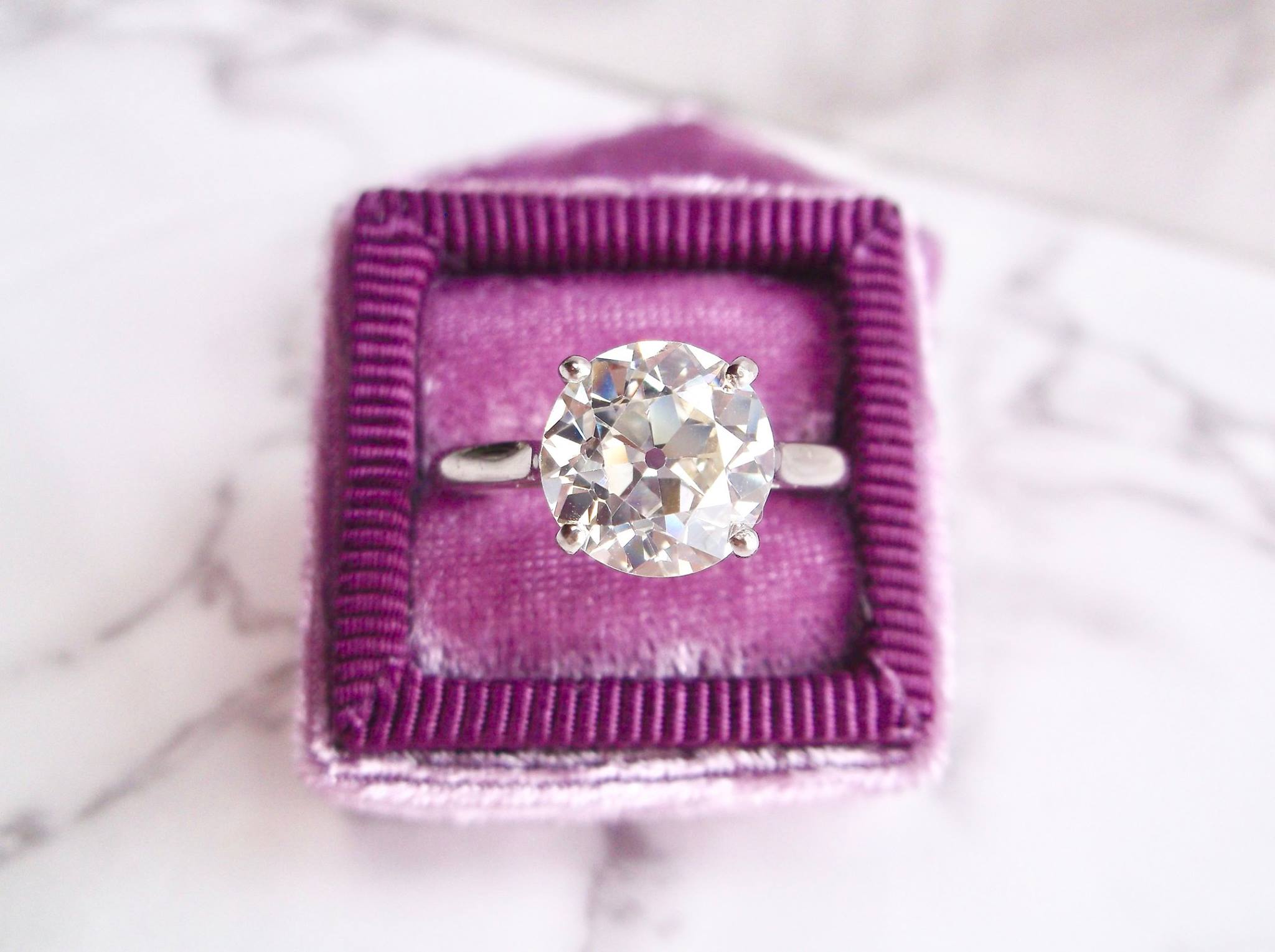 You just can't beat a bold classic! Fabulous 4.07 carat Old European cut diamond set in a four prong platinum solitaire mounting. Shop this stunner HERE.