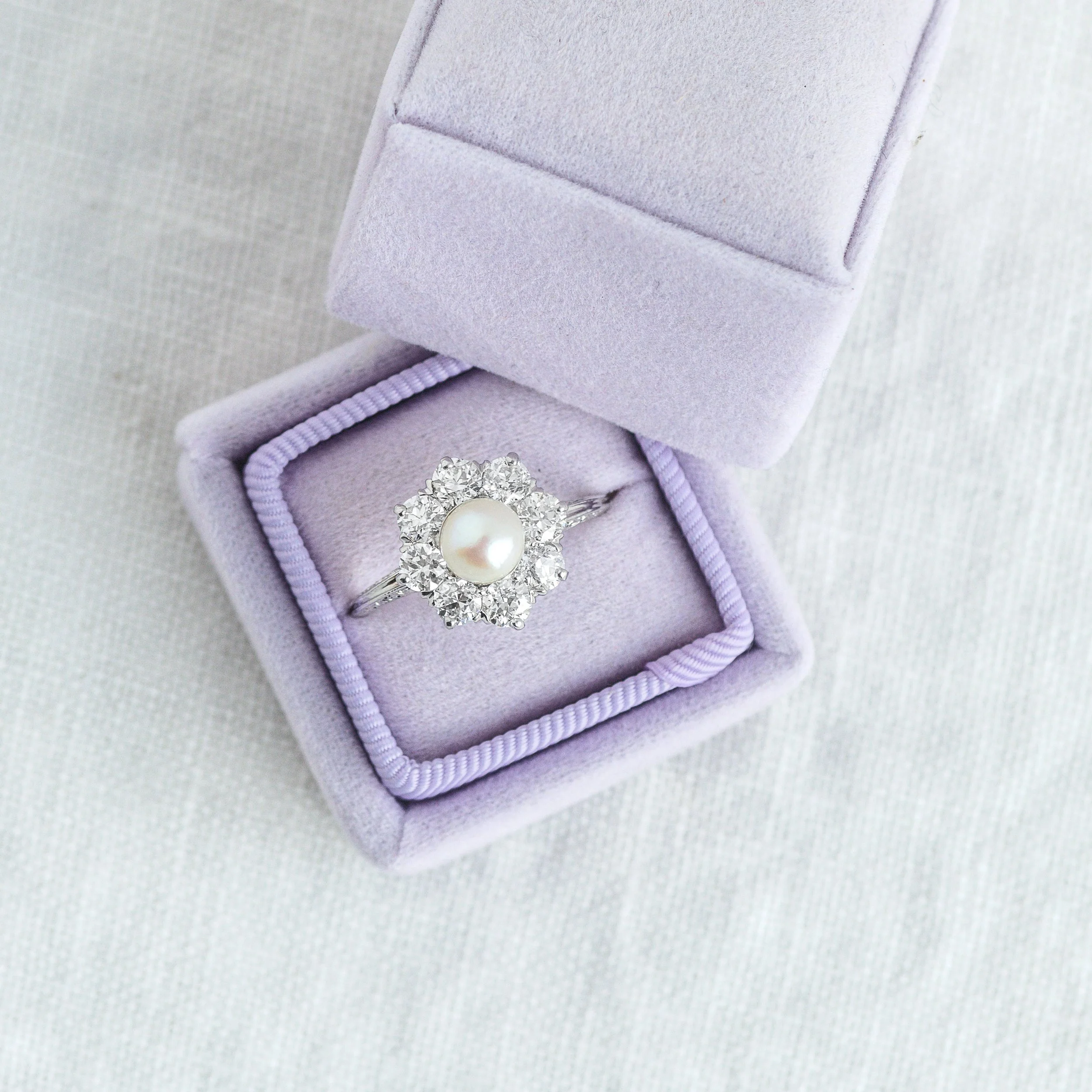 What's better than pearls? Pearls surrounded by diamonds, of course! πππShop this sweet ring HERE !