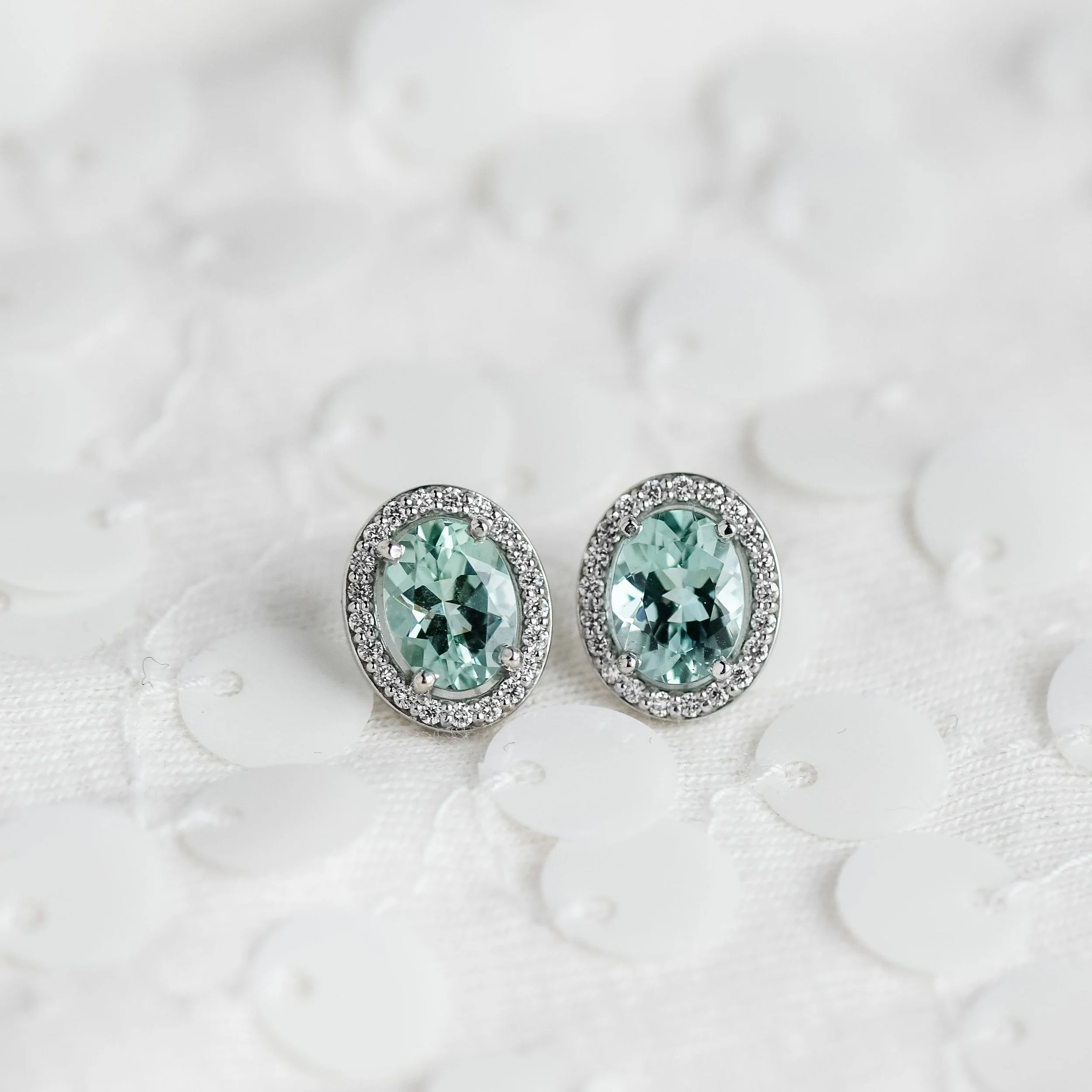 Who's ready to trade those Autumn reds and yellows for Winter whites and icy blues?! Shop these dreamy earrings HERE !