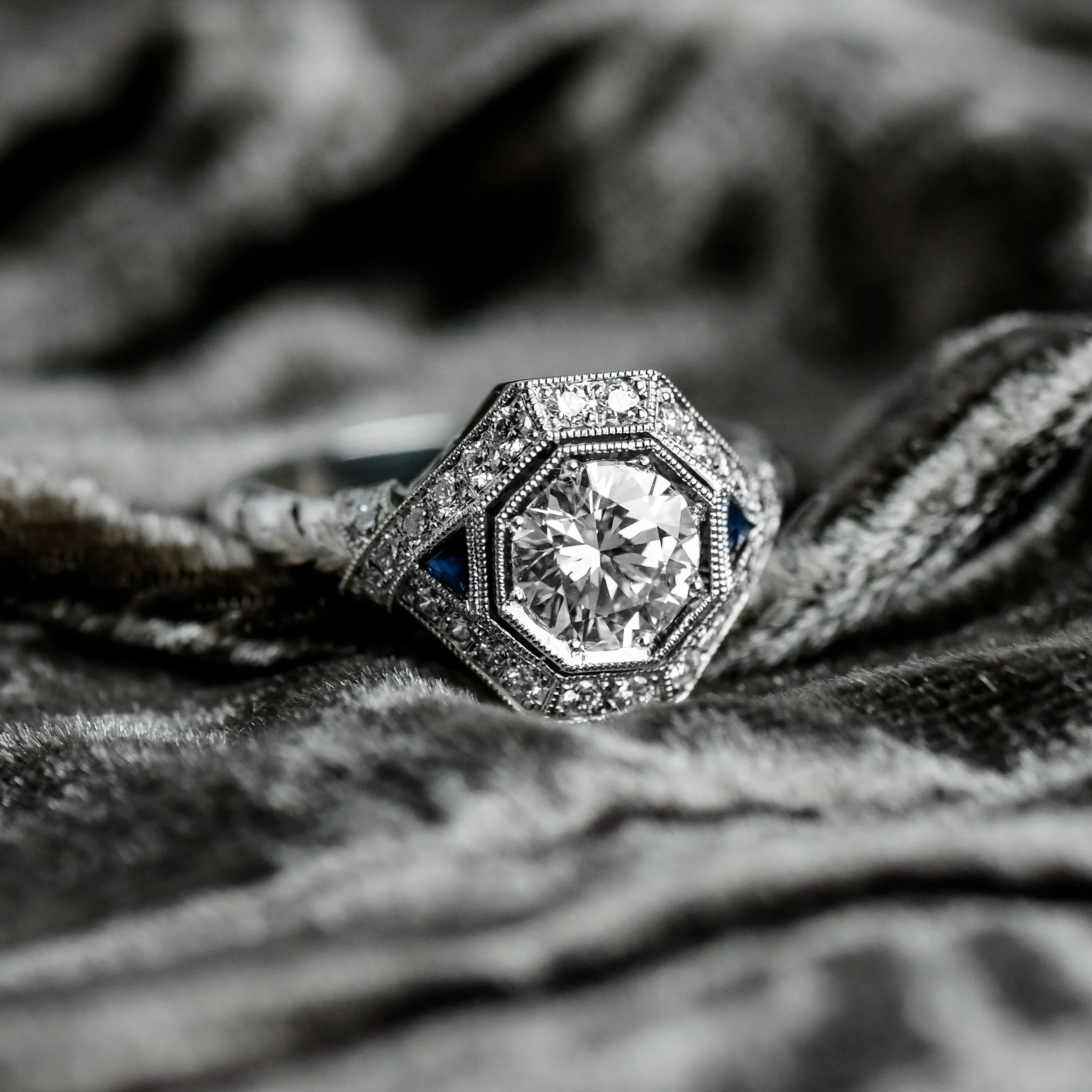 Little Black Dress + New Diamond Ring= Your new favorite outfit ππ€ Shop this beauty HERE !