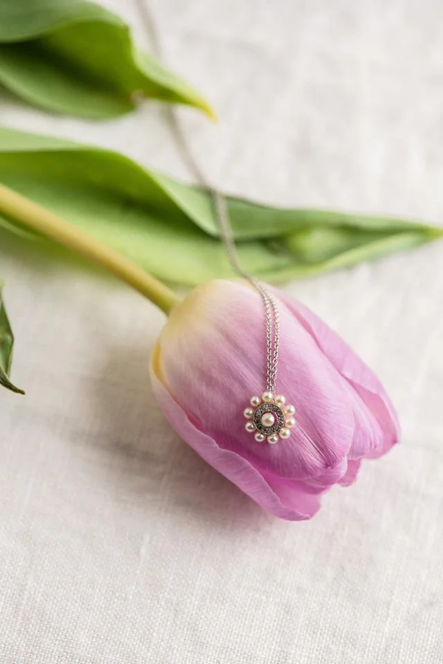 A beautiful Edwardian Diamond and Pearl Pendant to kick your weekend off right! Shop this beautiful early 1900's piece HERE !