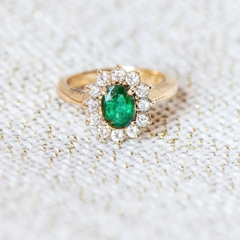 Did you know the first known Emeralds to be mined were around 1500 BC in Egypt? Which explains why Cleopatra must have been such a lover of the green gemstone a few centuries later! 💚 SHOP HERE !