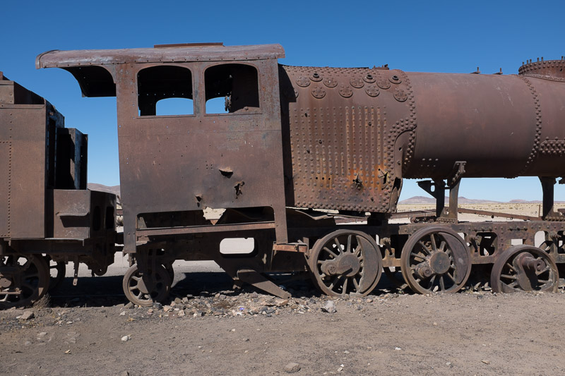 train_graveyard_uyuni_salt_flats_tour_bolivia_2.jpg