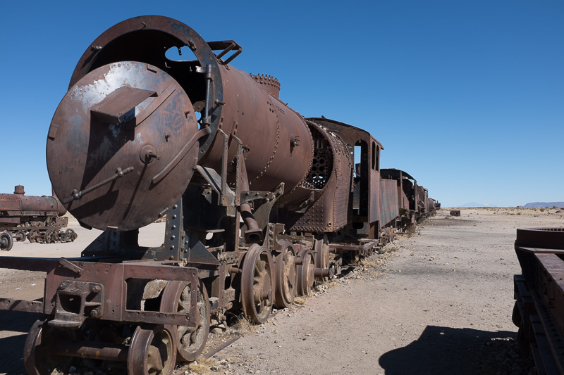 train_graveyard_uyuni_salt_flats_tour_bolivia_3.jpg