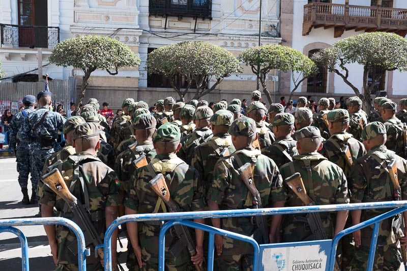 soldiers_sucre_bolivia.jpg