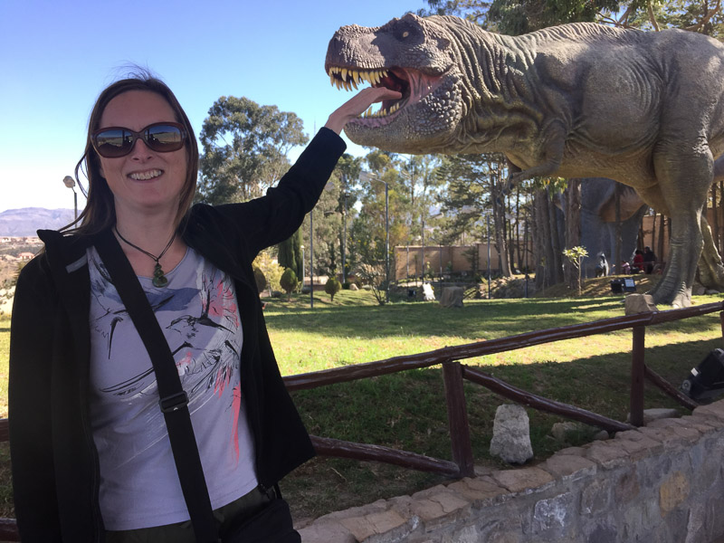 trex_parque_cretacico_sucre_argentina.jpg