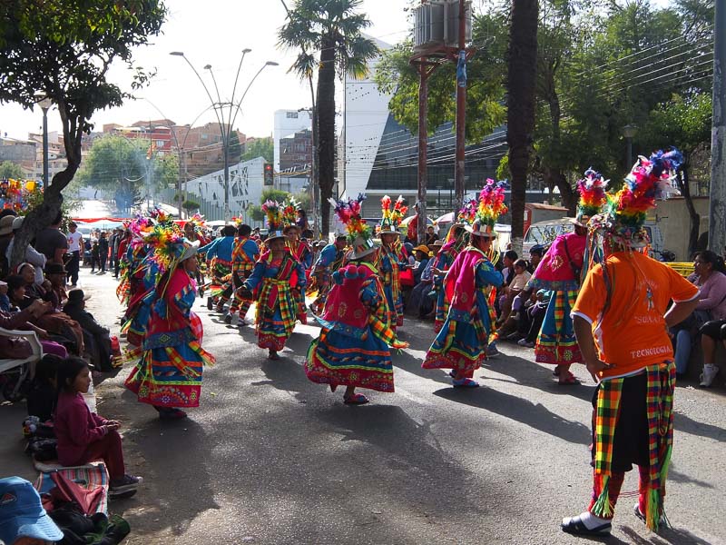 folklorica_festival_sucre_bolivia_2.jpg