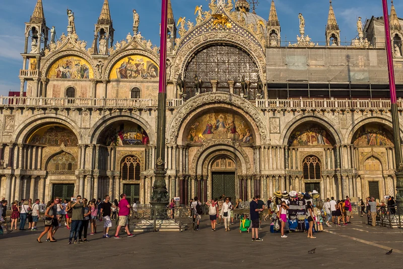 entrance_to_saint_marks_basicila.jpg
