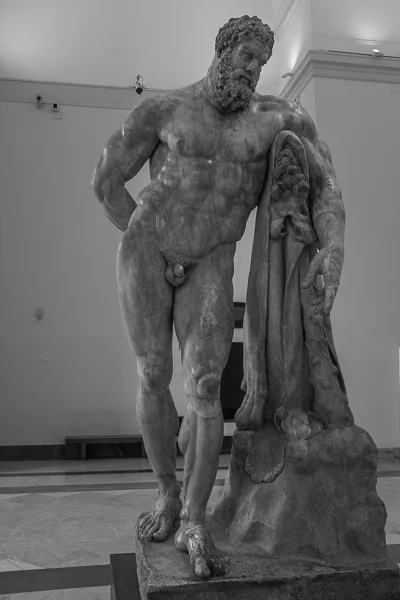 farnese_hercules.jpg