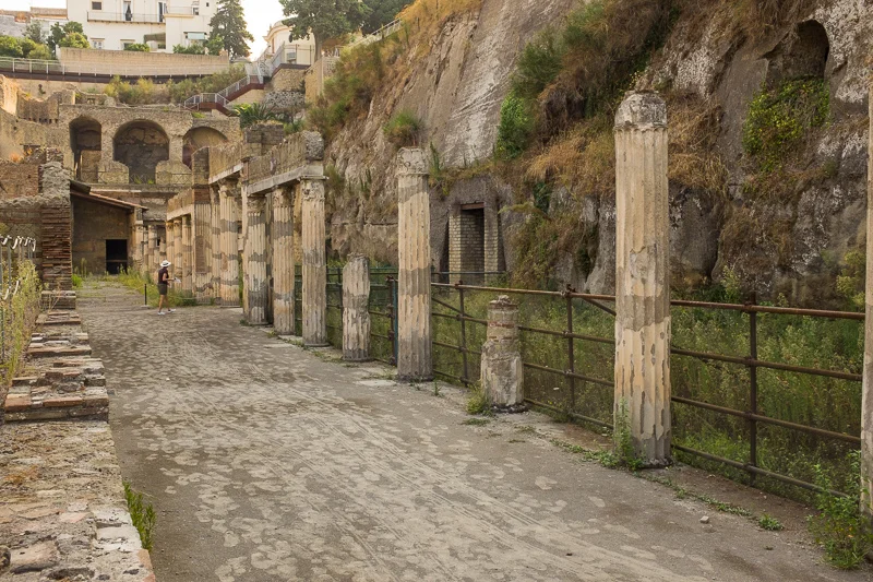 herculaneum_road.jpg