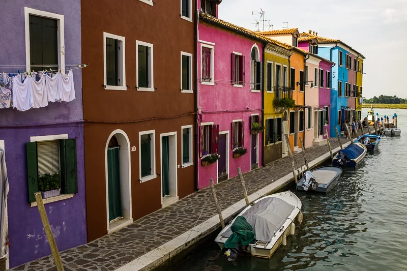 venice_burano_coloured_houses_20160911-151030.jpg