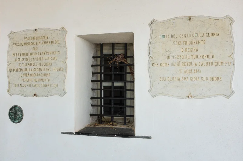 cinque_terre_monestry.jpg