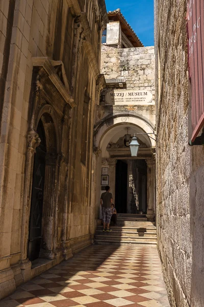 dubrovnik_old_pharmacy.jpg