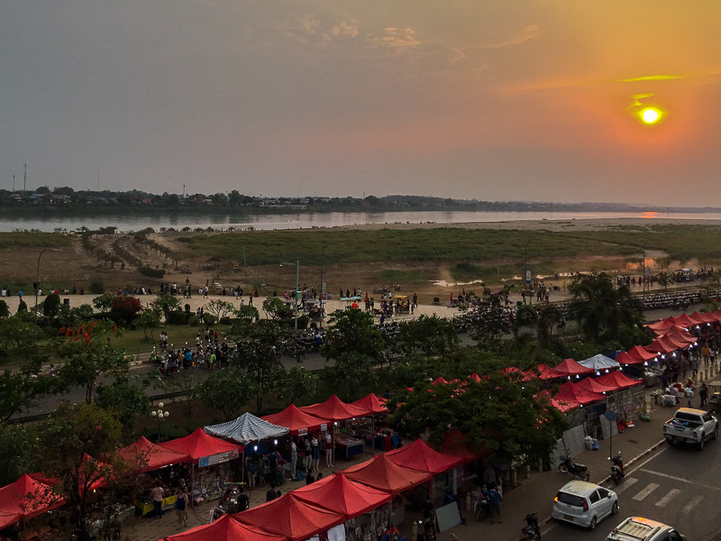 sunset_on_the_mekong_vientiane.jpg