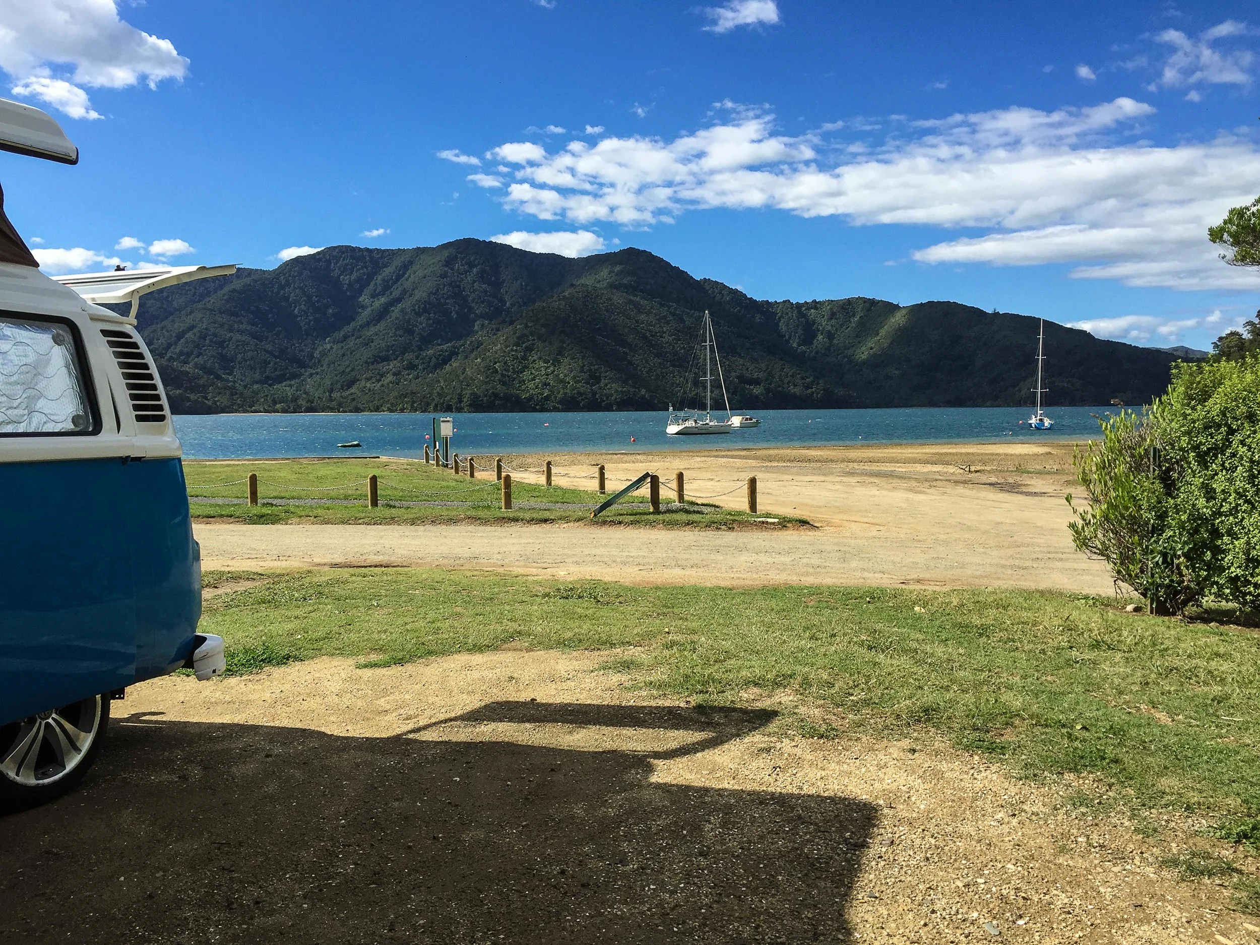 camping_queen_charlotte_sound.jpg