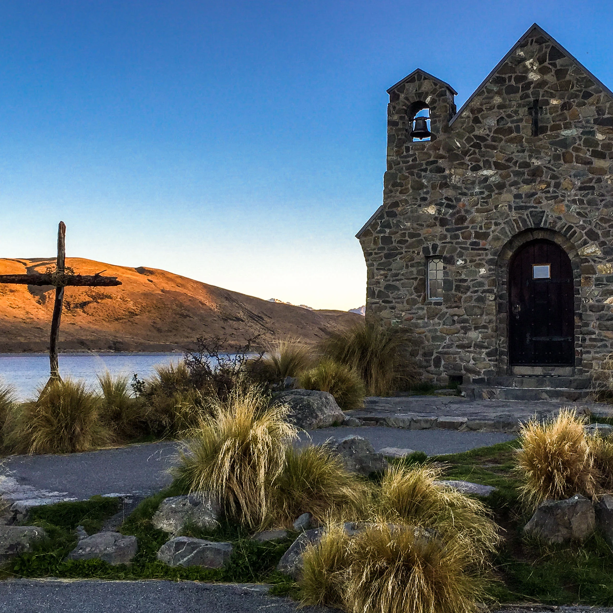 church_of_the_good_shepard_lake_tekapo.jpg