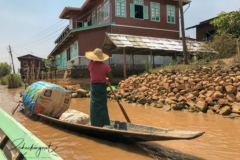 hollow_boat_inle_lake_myanmar.jpg