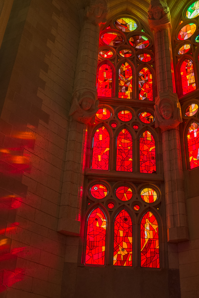 inside-sagrada-famílía-beautiful-stain-glass-windows.jpg