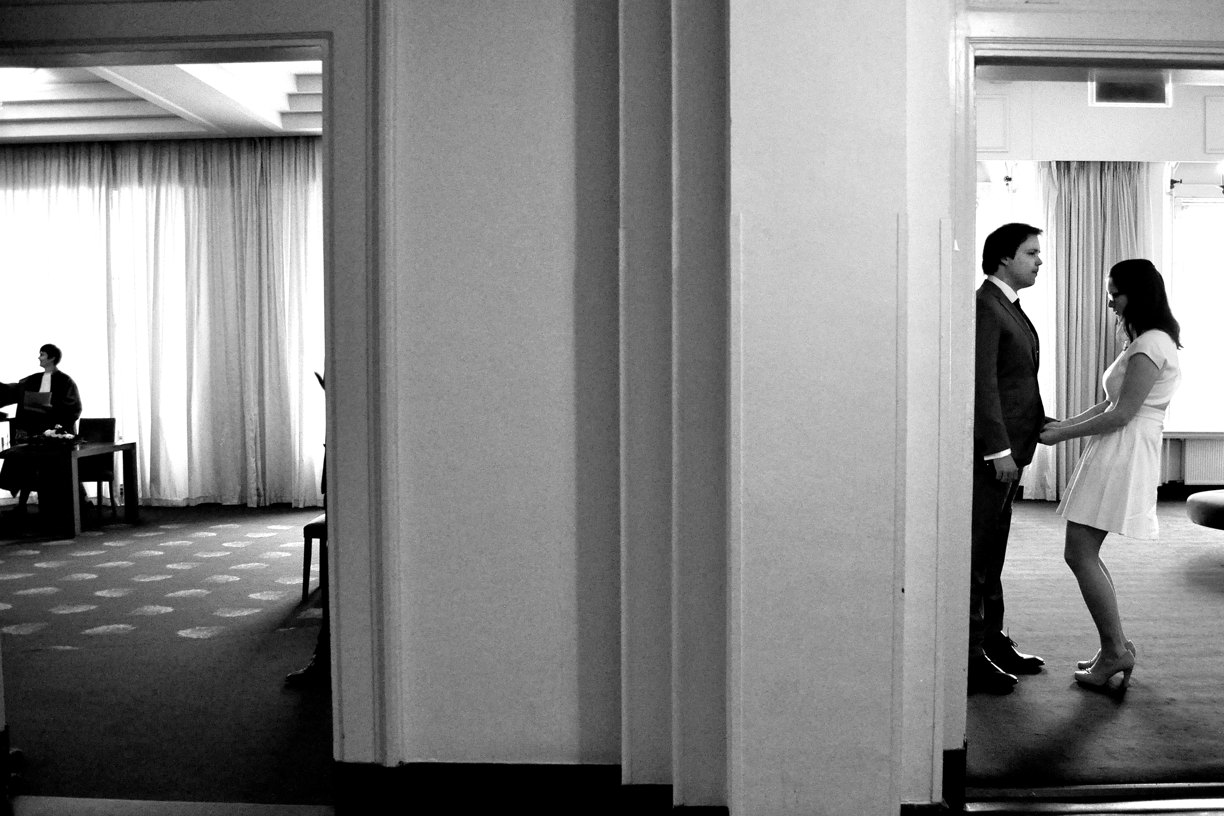 Pre-ceremony adjustments | Voor-ceremony voorbereidingen
