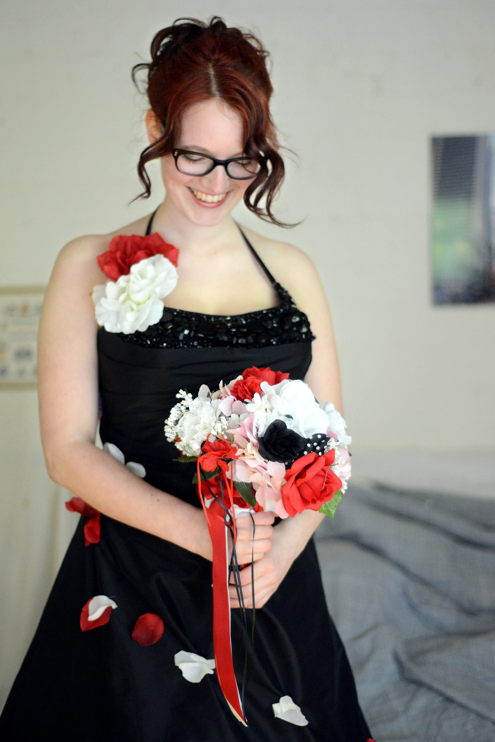 Black and white and red bride | Zwart en wit en rode bruid