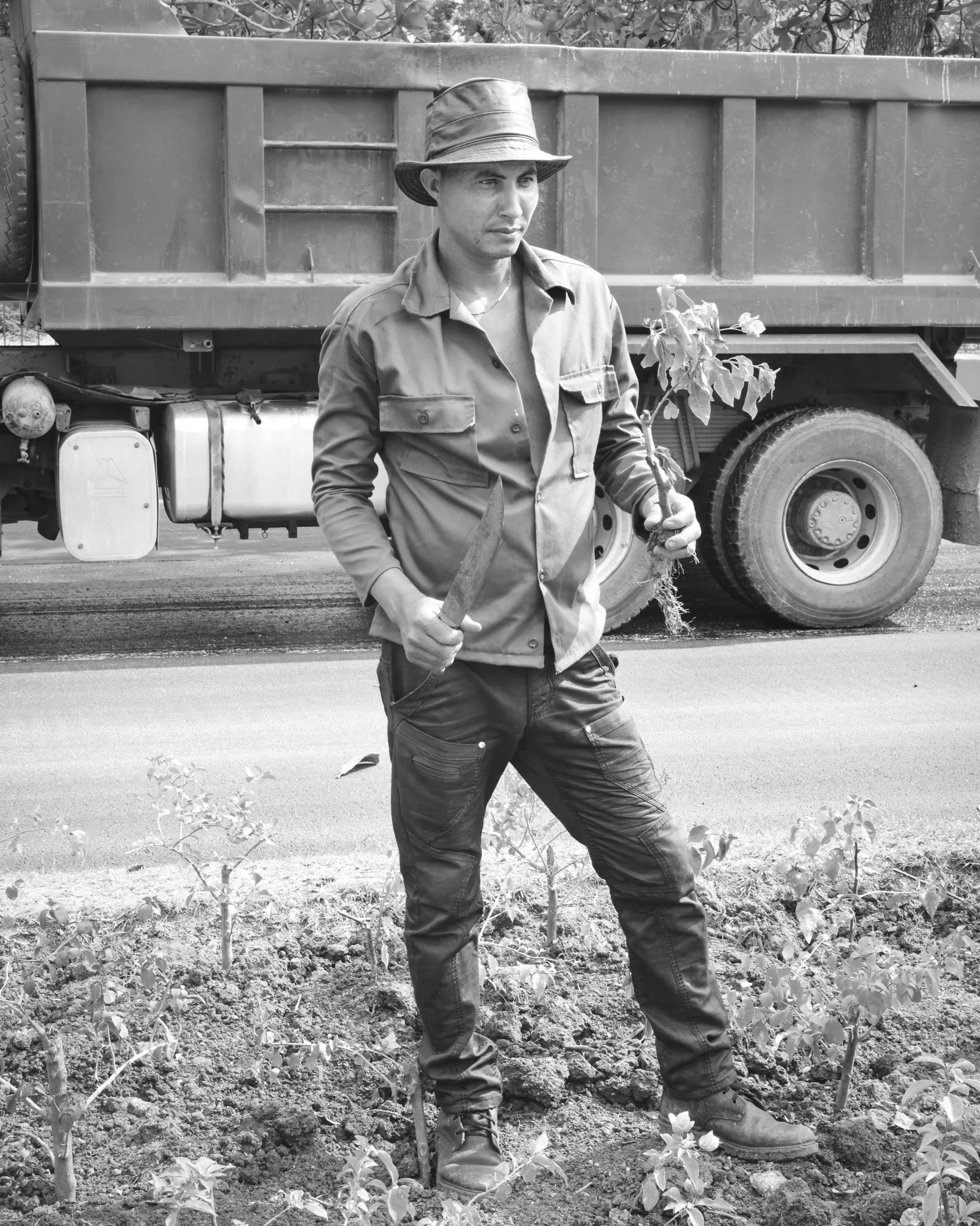 CUBA_Road_01_BW.jpg