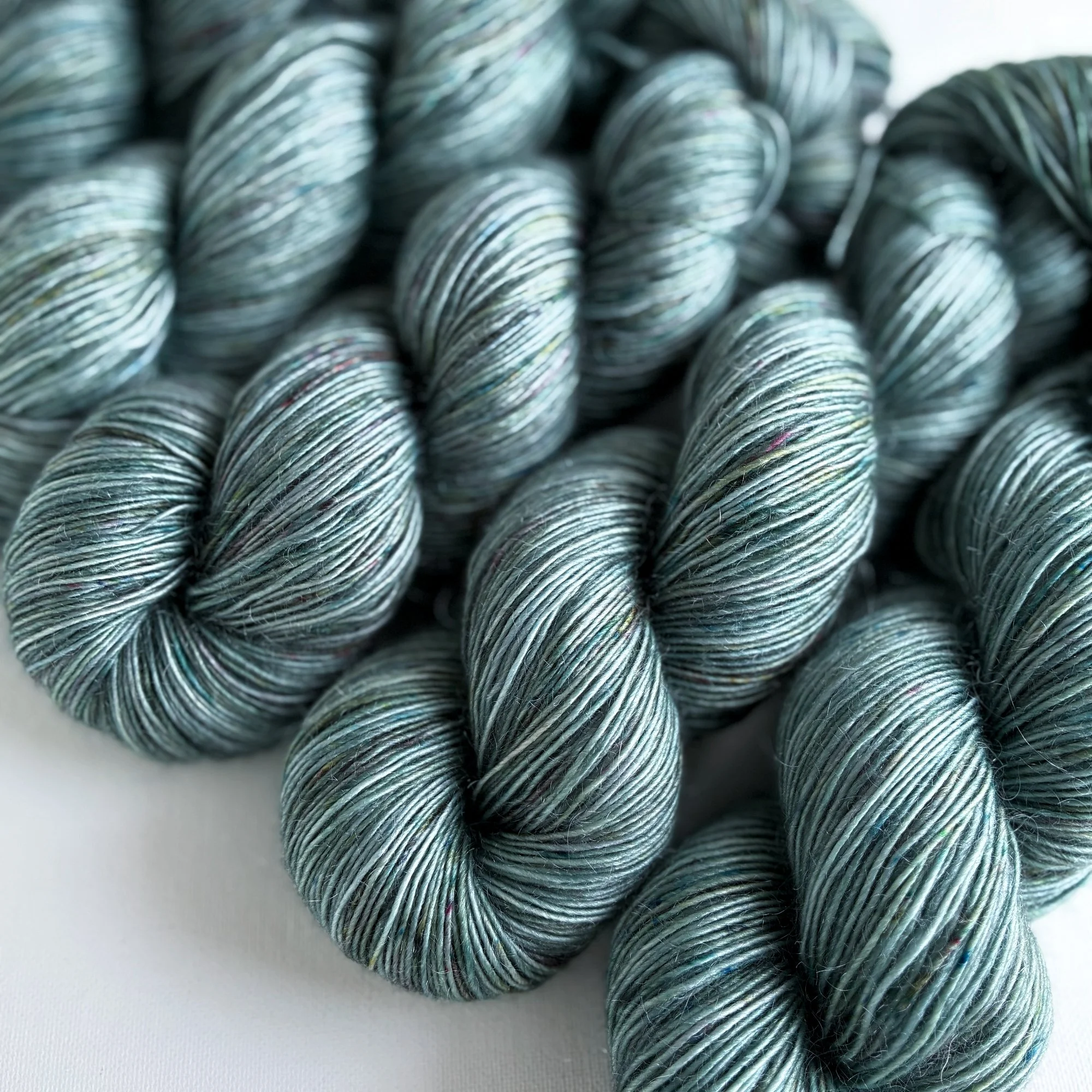 Dahlia | Tapestry