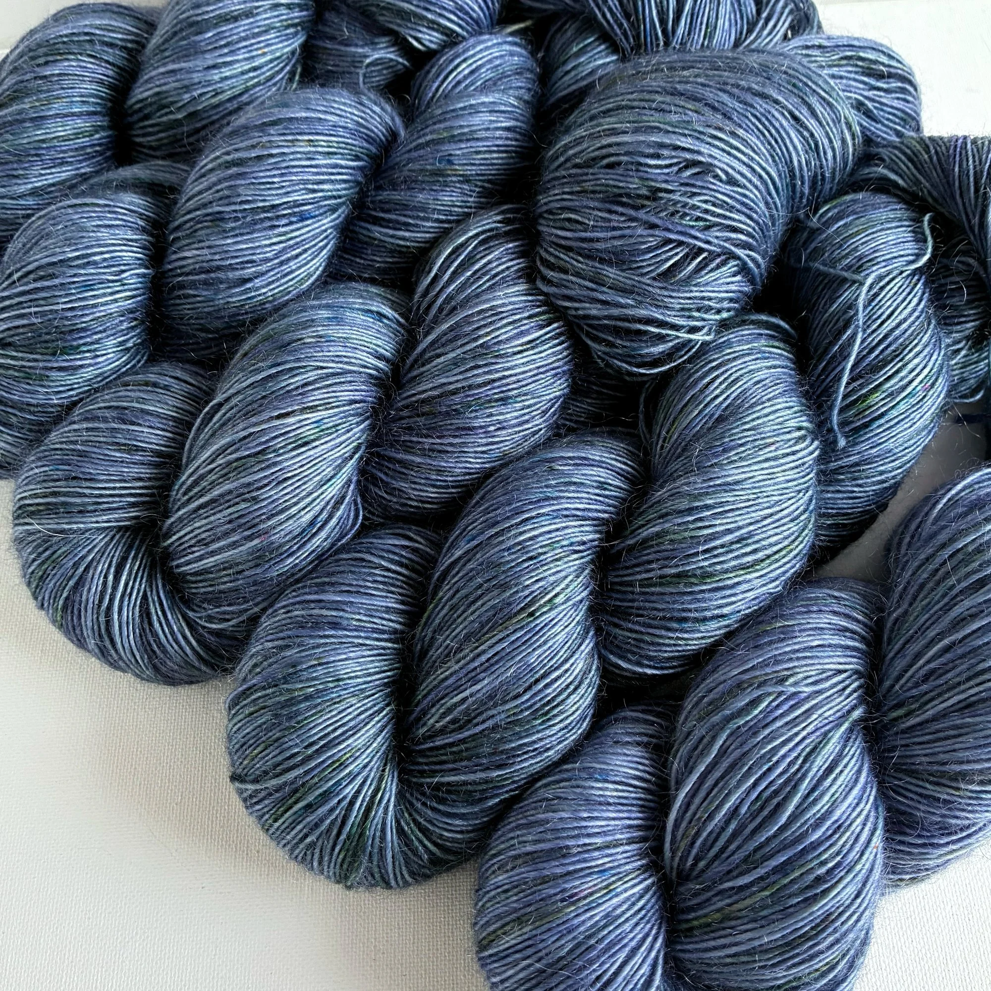 Dahlia | Iris