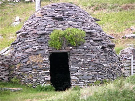 dingle_beehive_rt_440.JPG
