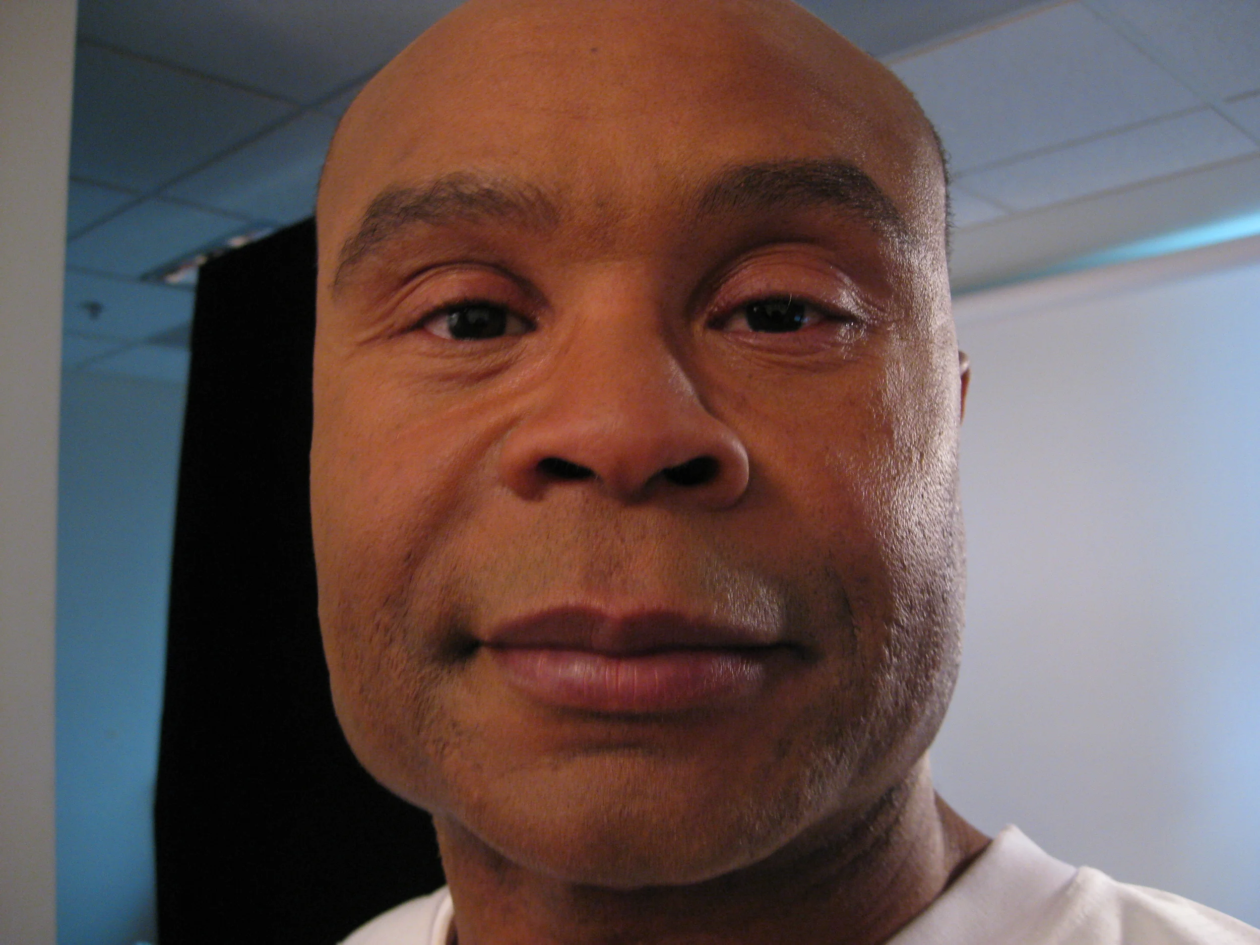 Football great Mike Singletary