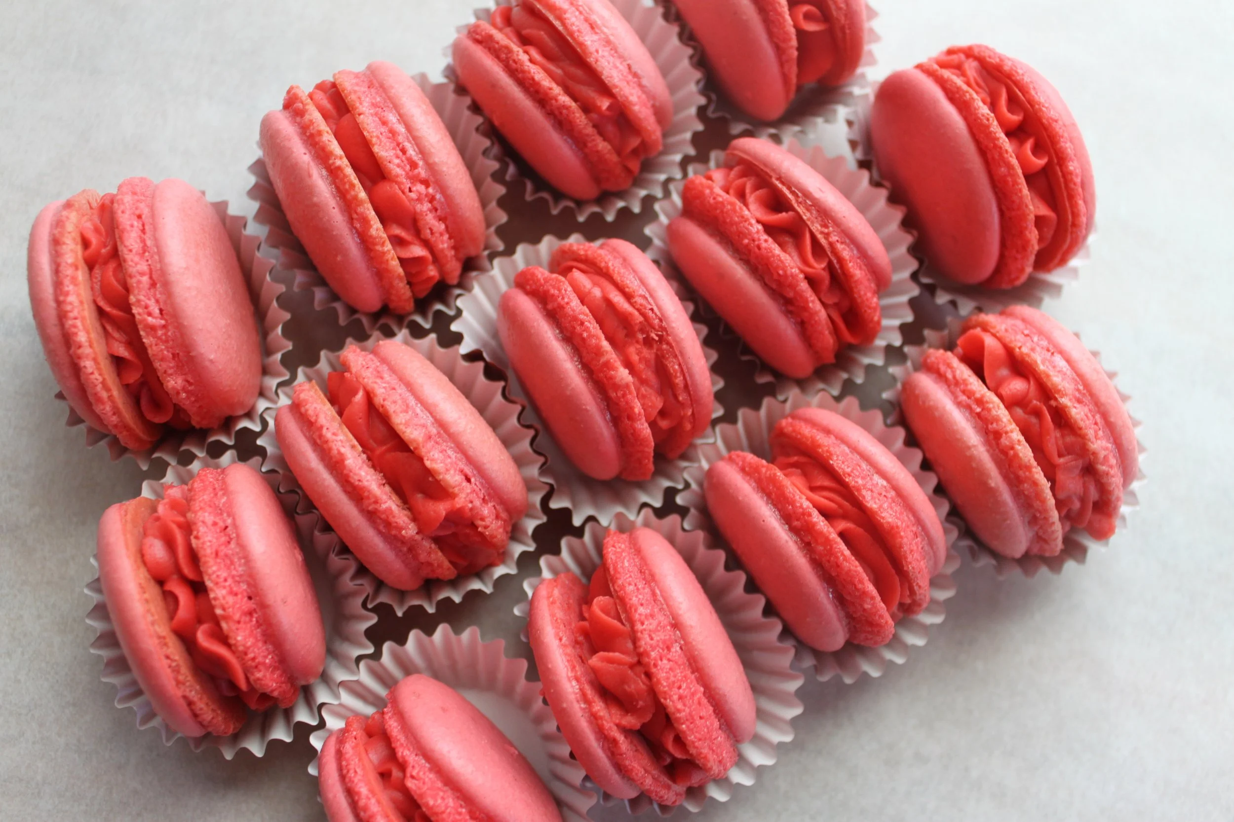 Red Velvet French Macarons * (1 dozen)