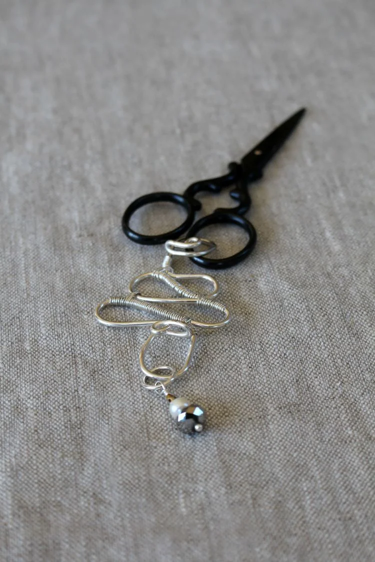 Wool and Wire Stitch Marker Scissor Fob