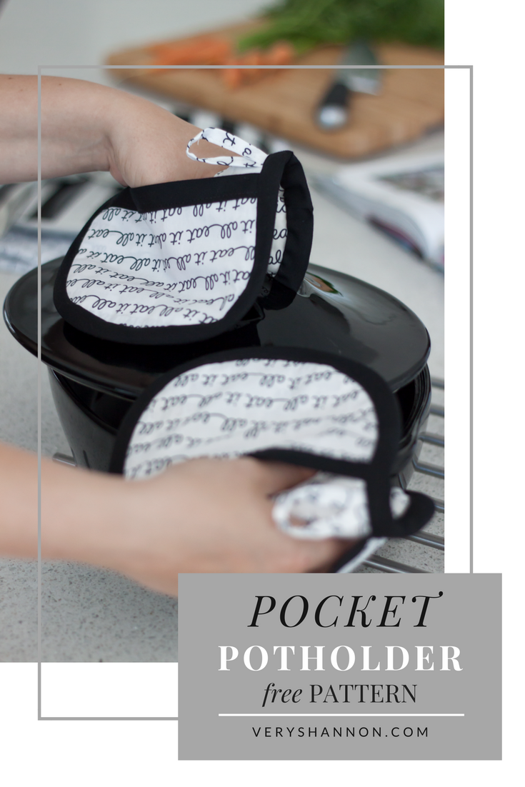 Pocket Potholders Free Pattern by VeryShannon.com #pocketpotholders #free #sewing #pattern #potholders