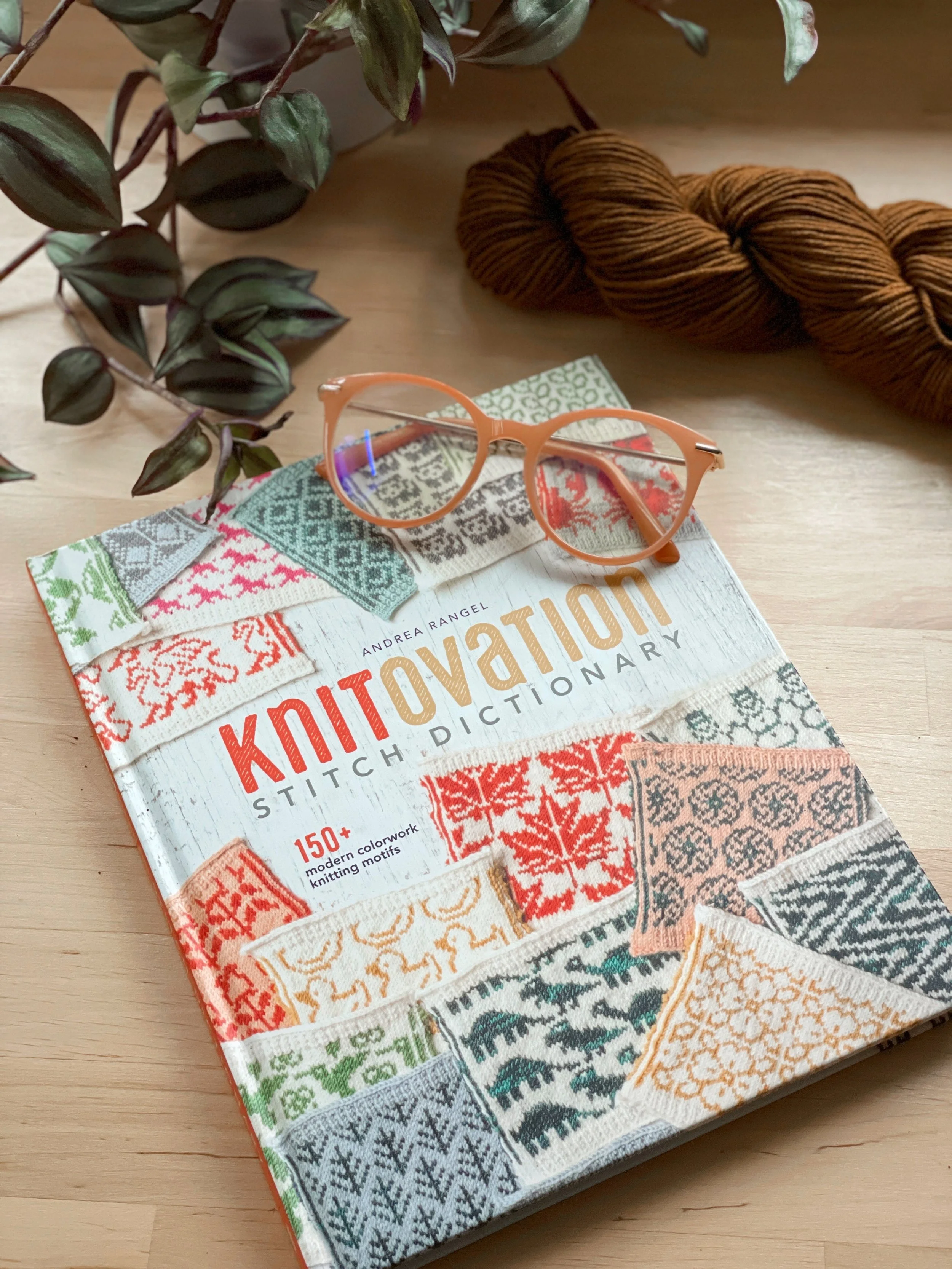 BOOK REVIEW &amp; GIVEAWAY - KNITOVATION STITCH DICTIONARY IS HERE!