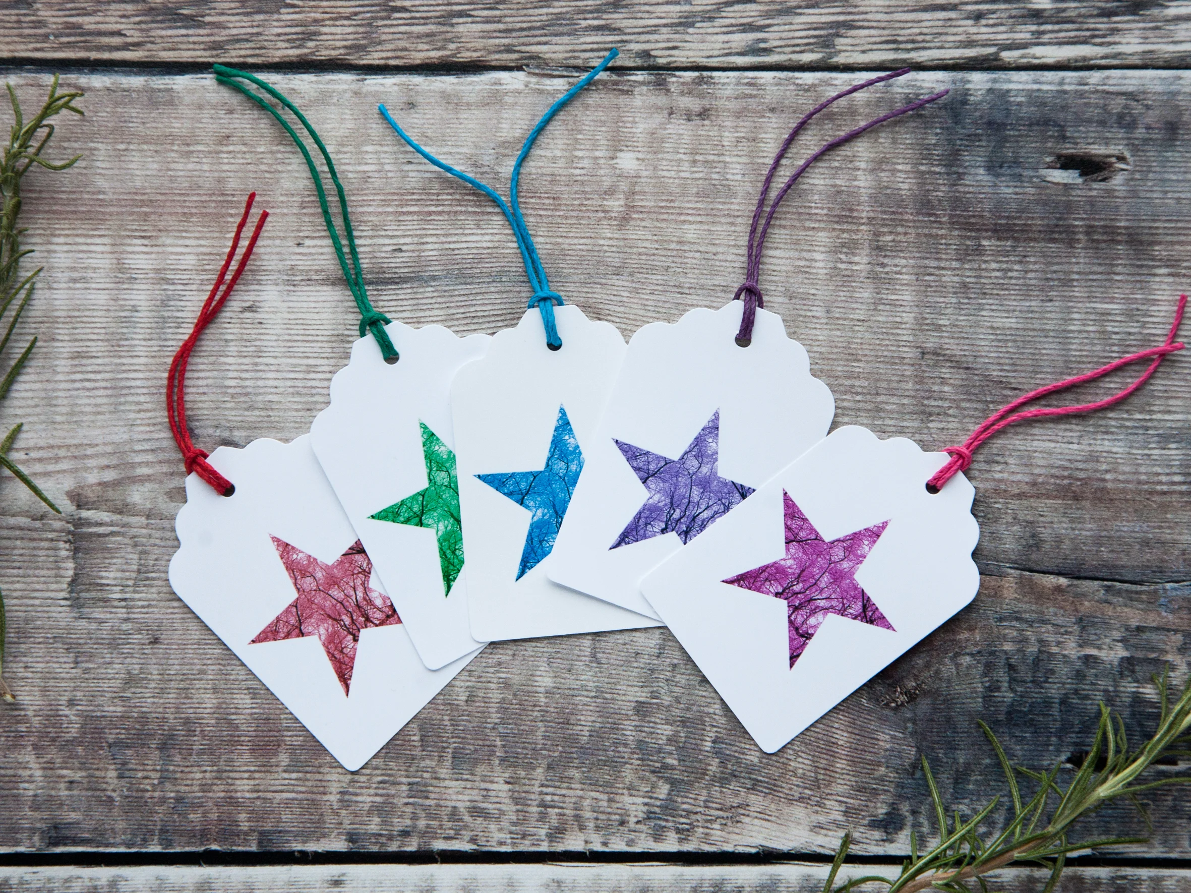 Coloured Christmas Star Gift Tags-0132.jpg