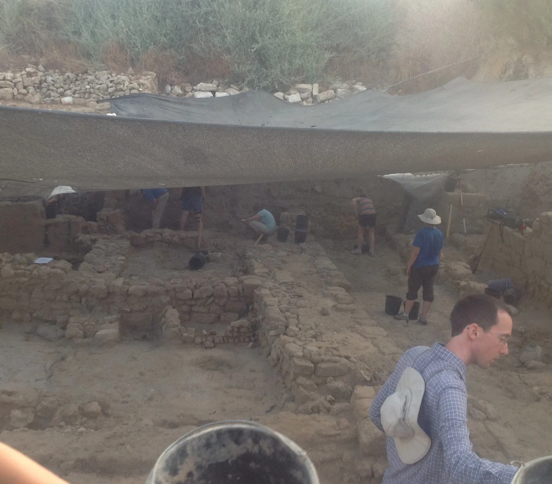 Grid 51 -- Persian period occupation on the South Tell
