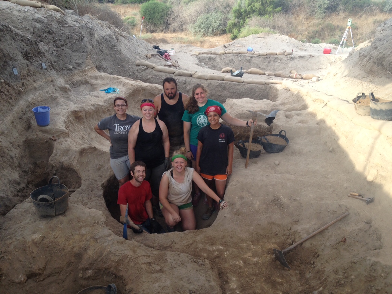 Grid 16 -- rewriting the history of early Ashkelon?!?