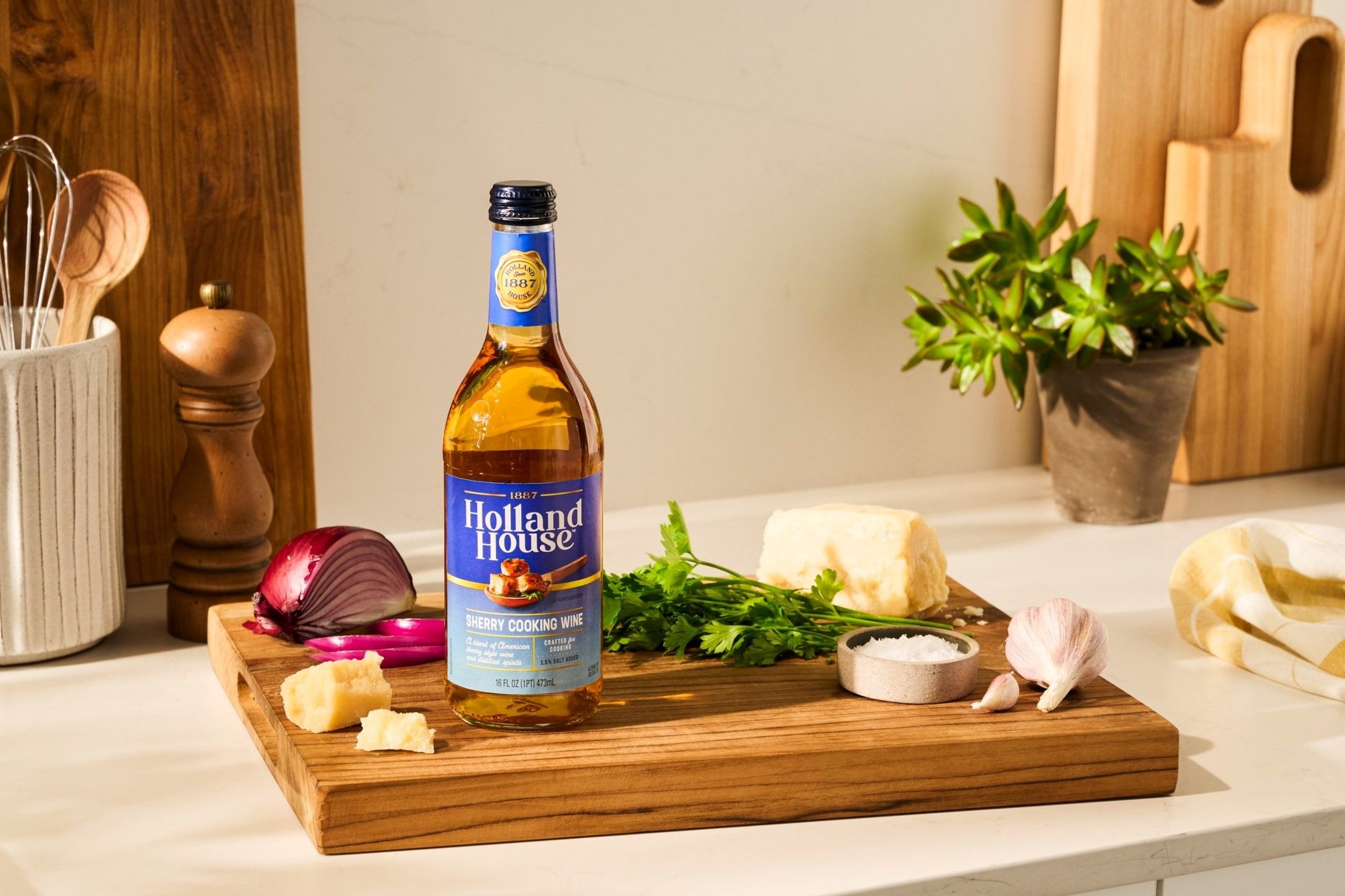 HollandHouse_SherryCookingWineProduct_InSitu_Shot19_HERO_744.jpg