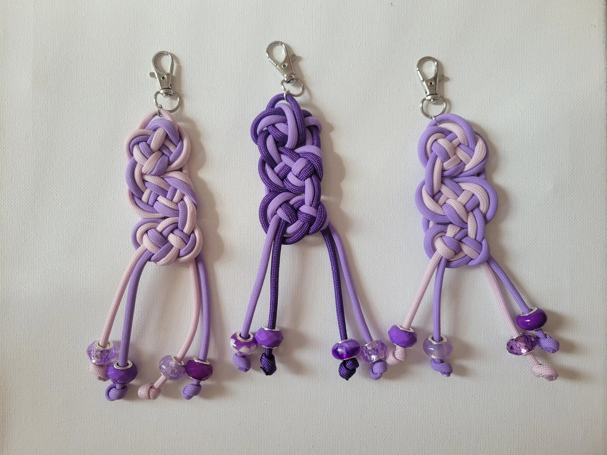 https://i.etsystatic.com/6867136/r/il/75e0f6/8129274237/il_fullxfull.8129274237_ionk.jpg