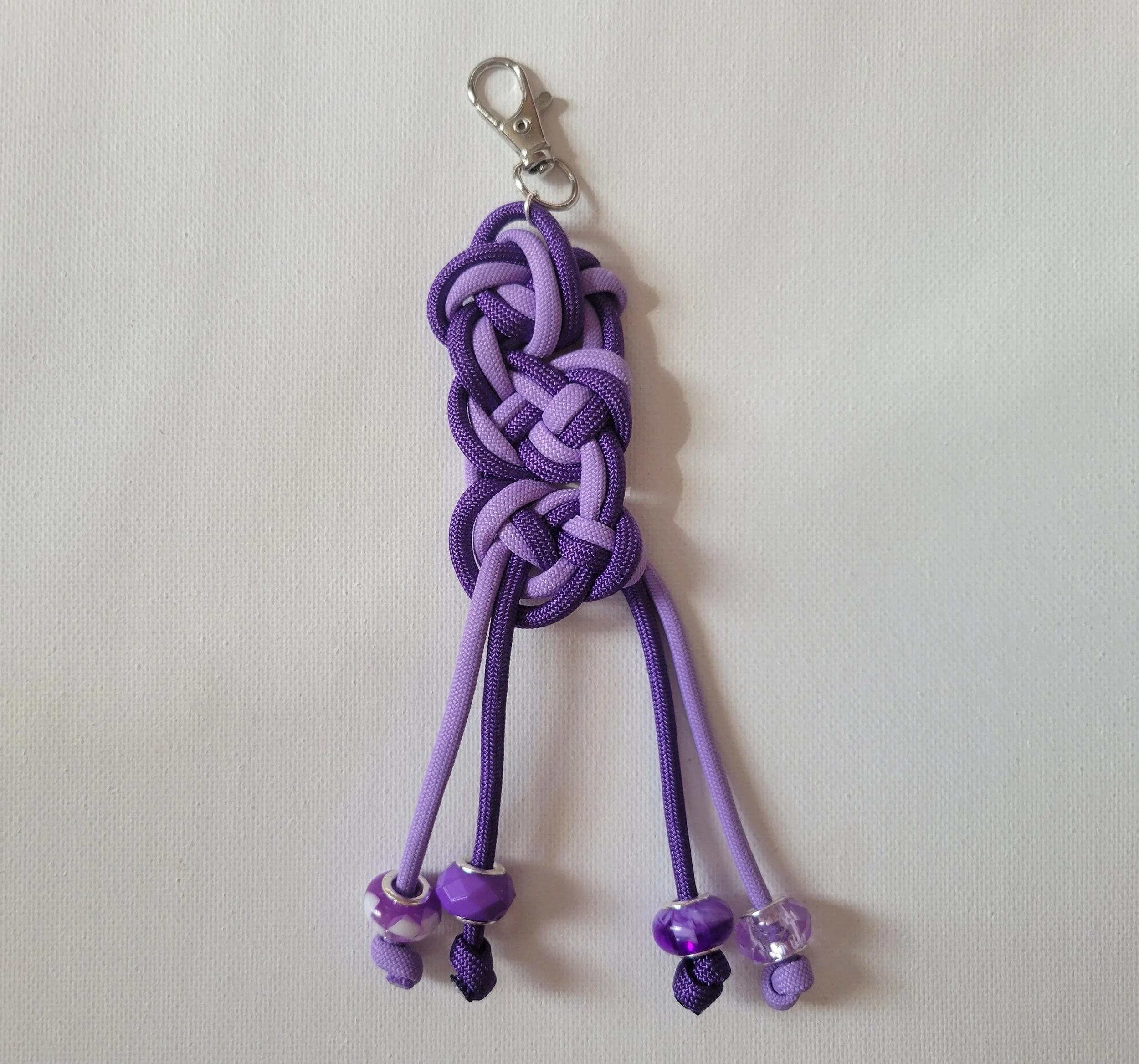 https://i.etsystatic.com/6867136/r/il/98236b/8081360272/il_fullxfull.8081360272_ek6q.jpg