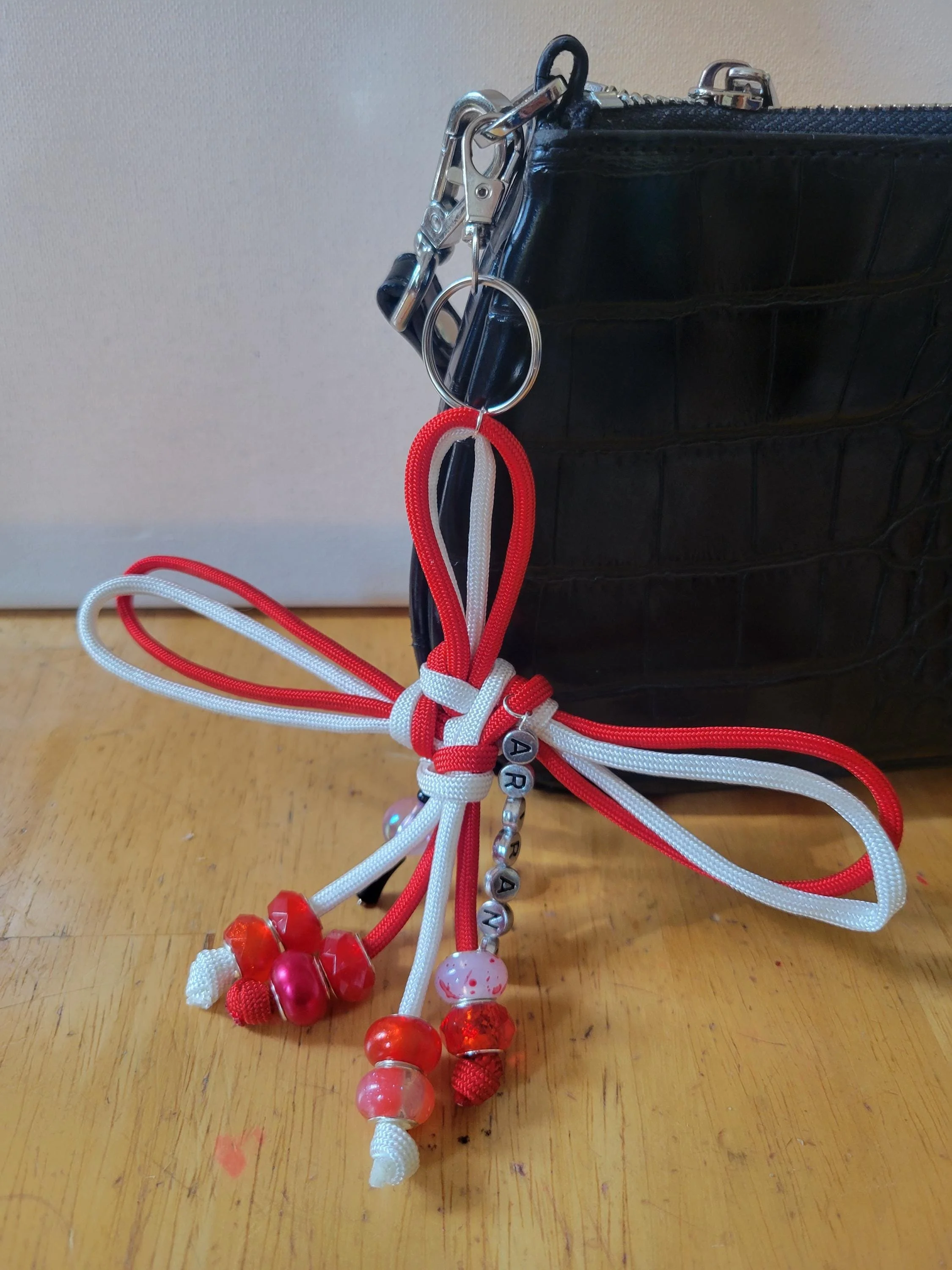 https://i.etsystatic.com/6867136/r/il/34668d/8039137332/il_fullxfull.8039137332_aw7y.jpg