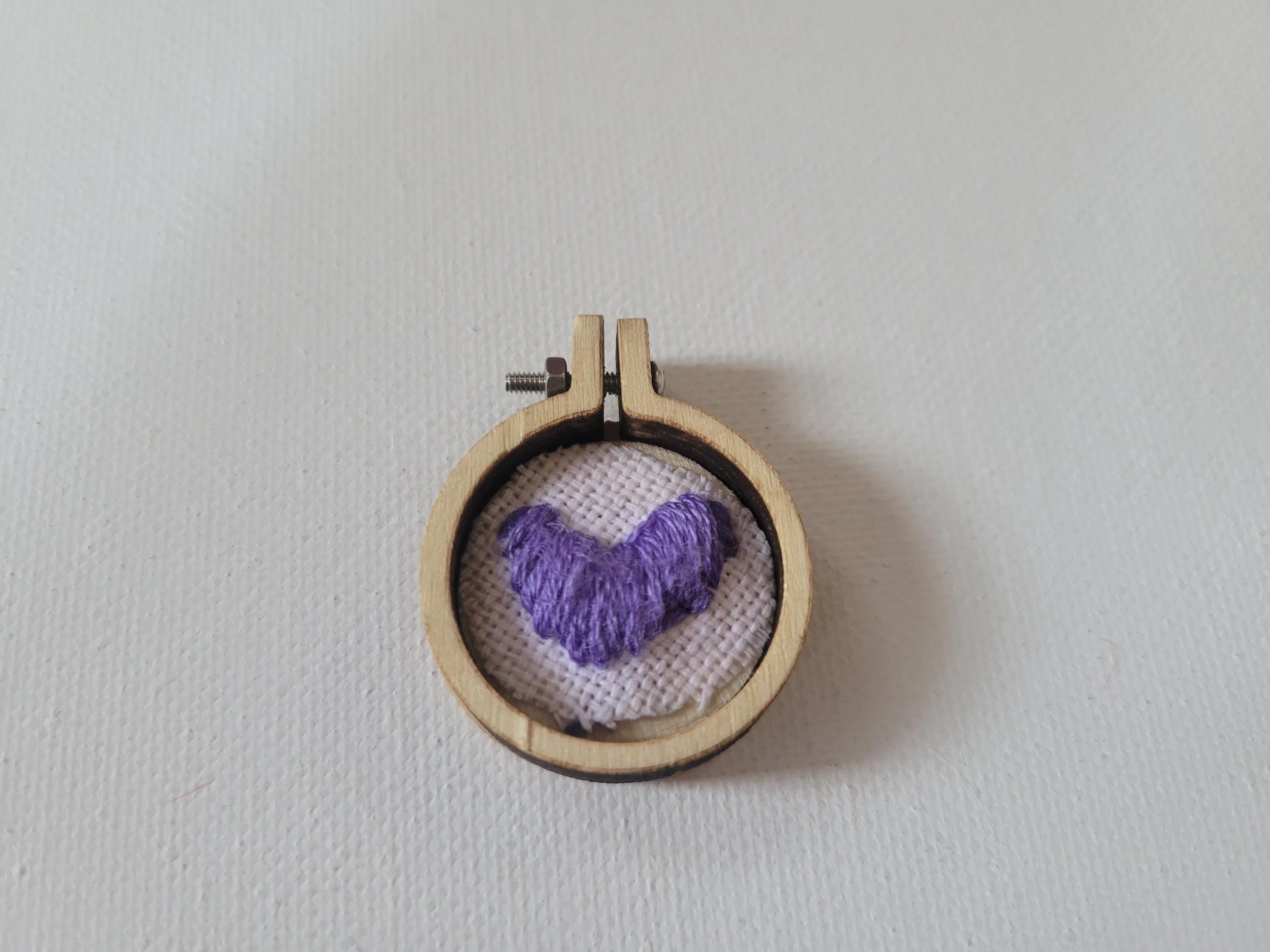 https://i.etsystatic.com/6867136/r/il/6df4ca/8086918231/il_fullxfull.8086918231_9jfo.jpg