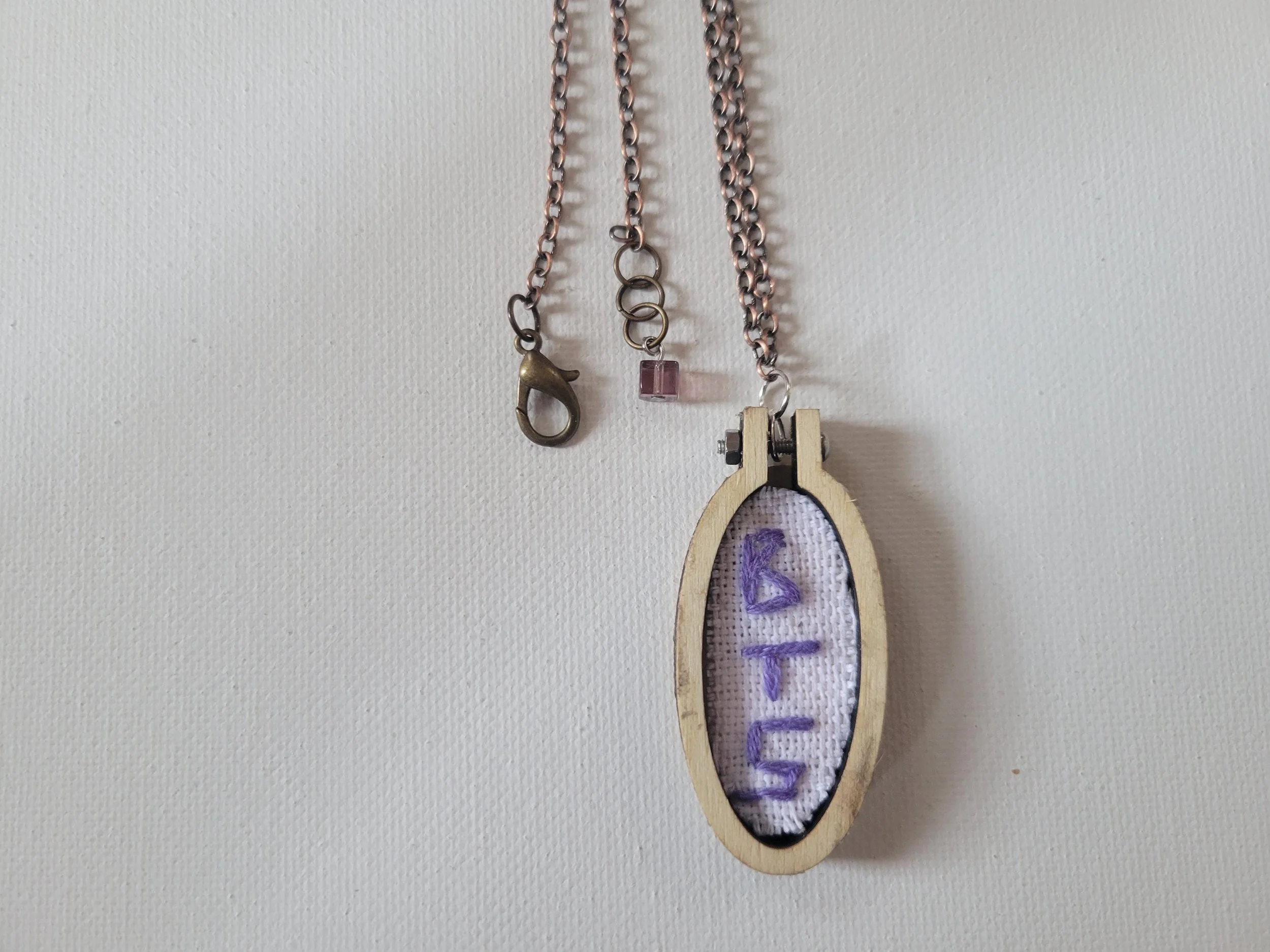 https://i.etsystatic.com/6867136/r/il/2252cd/8086918307/il_fullxfull.8086918307_5c7h.jpg