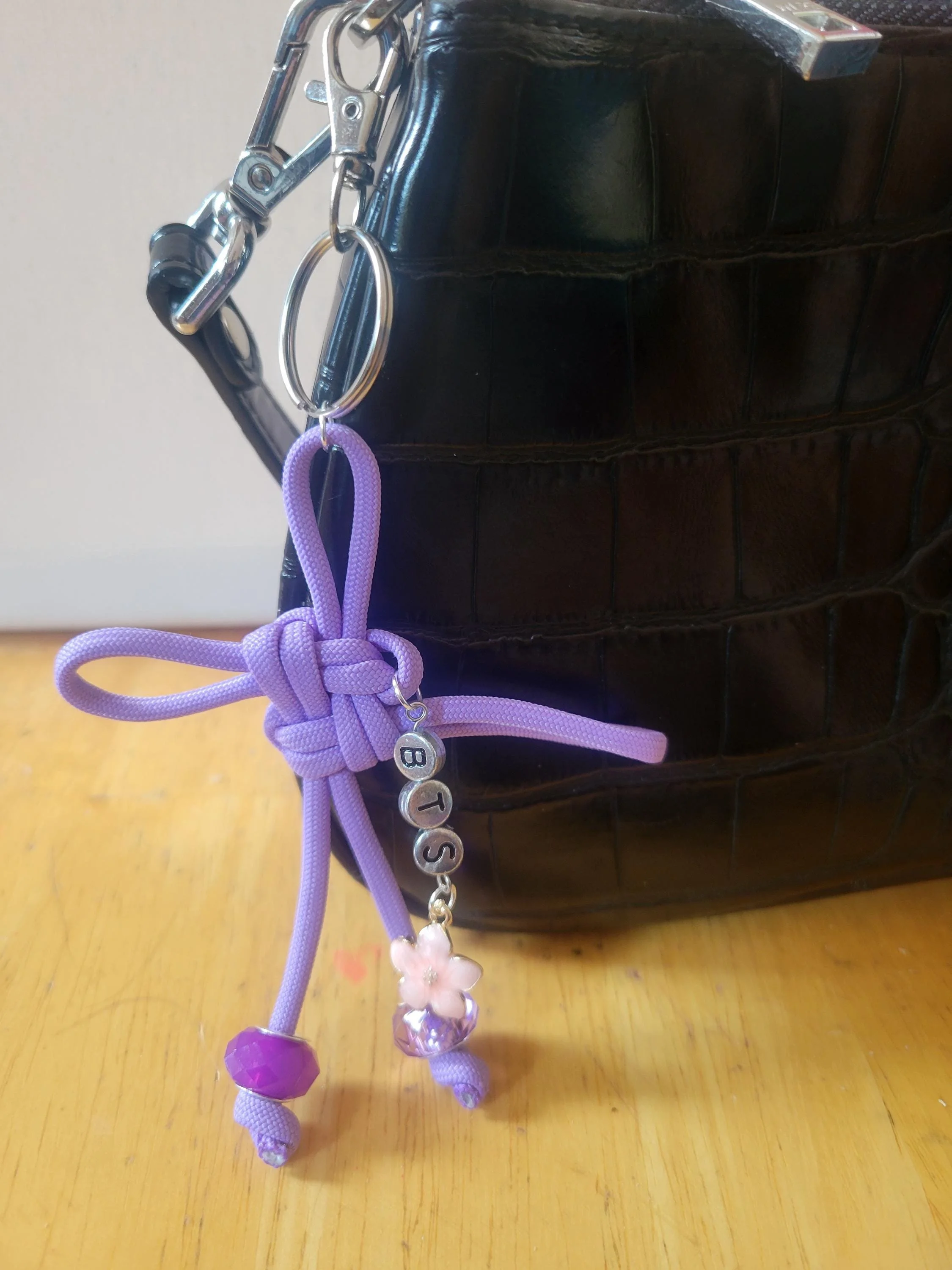 https://i.etsystatic.com/6867136/r/il/9ae255/8039220562/il_fullxfull.8039220562_jhfu.jpg